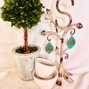 Silpada emerald pools earrings